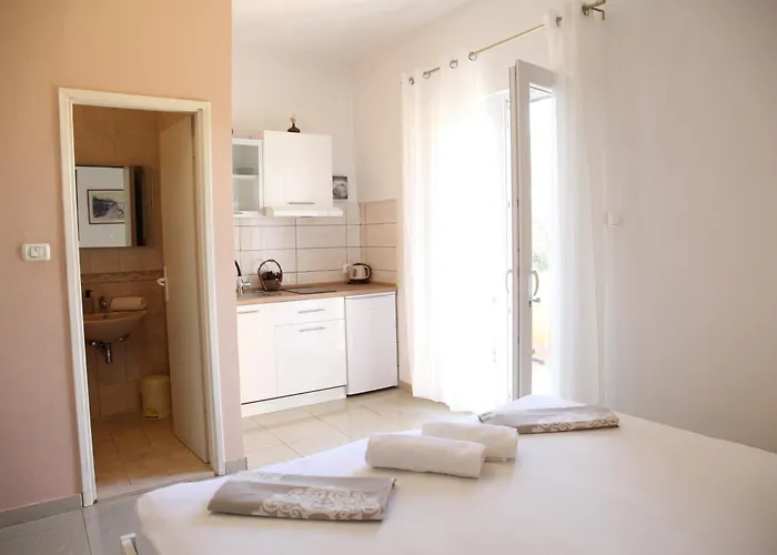 Kresan Casa de hóspedes Zadar